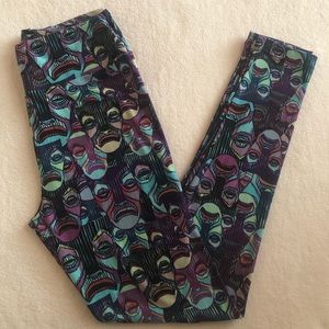 🆕LuLaRoe Leggings Face’s Designed One Size Fits 0-6